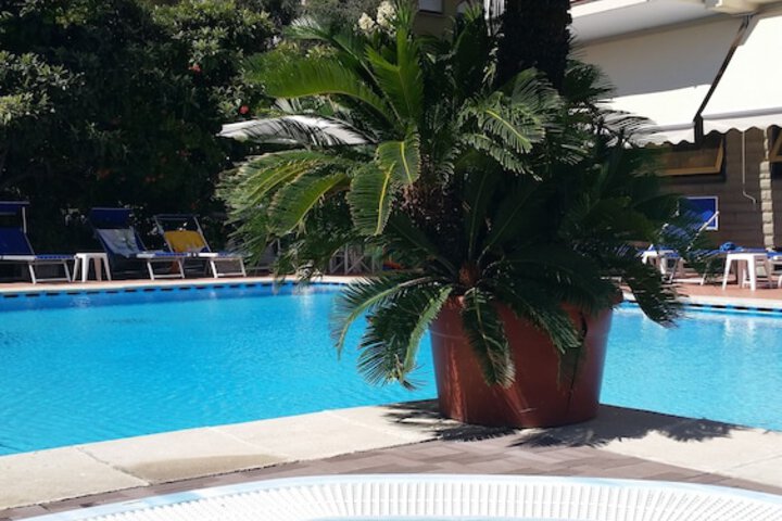 Hotel 84 of 87