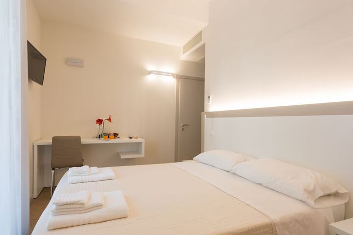 Room 7 of 39