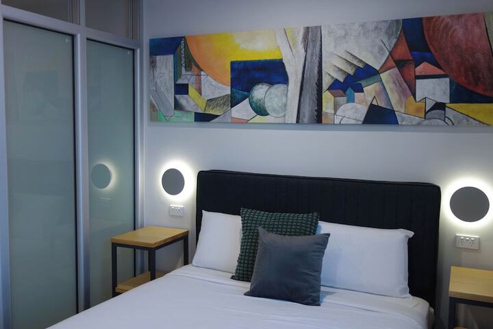 Room 42 of 158