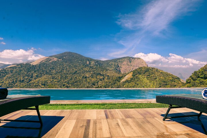 Exterior of Shola Crown Resort - Munnar