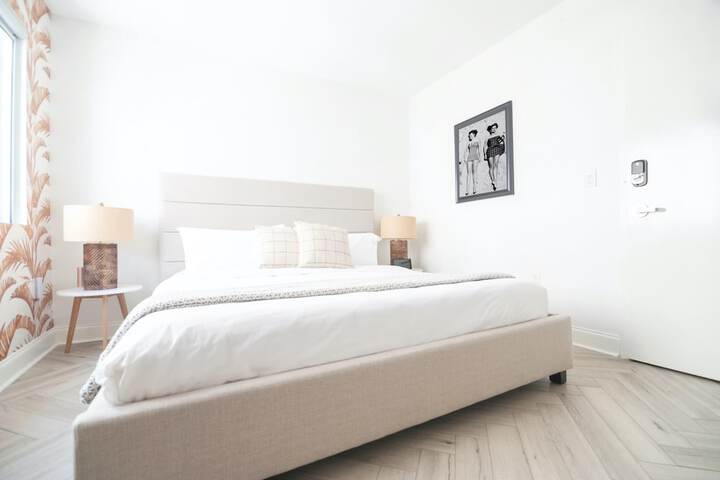 Deluxe King Bed Balcony (67 of 70)