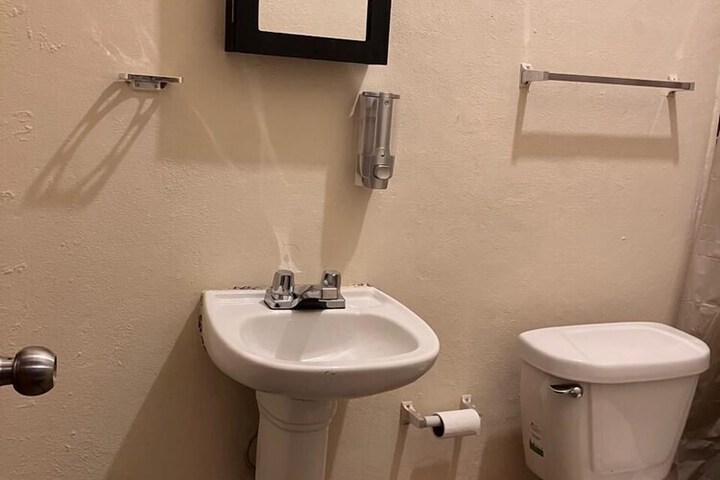 Room 12 of 14
