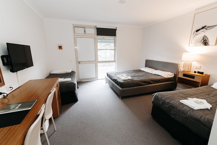 Room 7 of 35