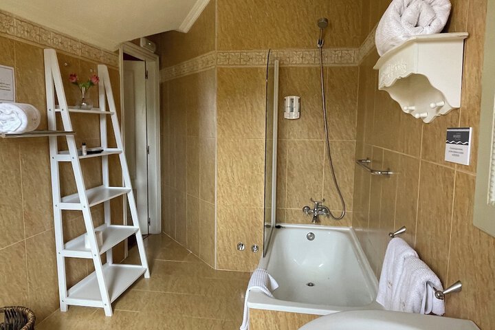 Room 22 of 41