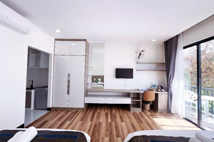 Room 30 of 76