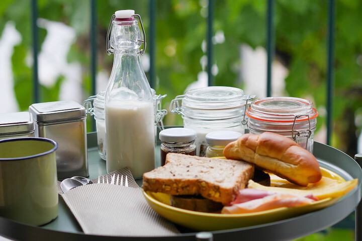 Breakfast/Coffee Service 49 of 83