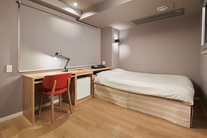 Room 17 of 58