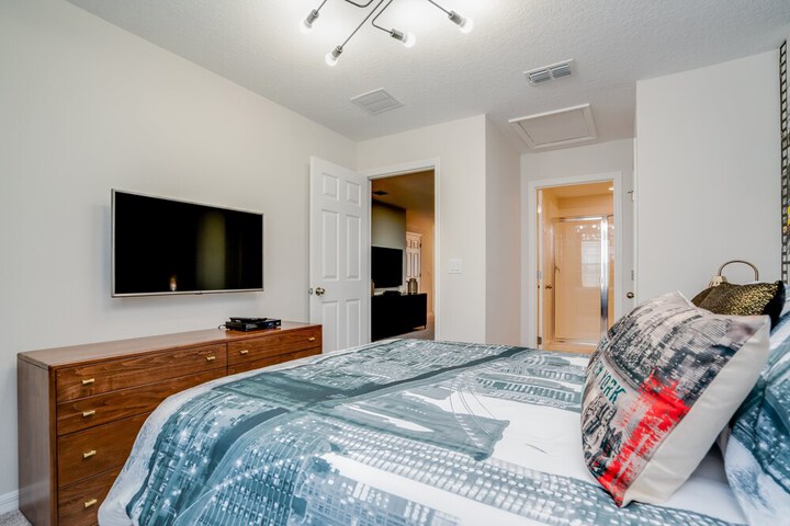 Room 3 of 51