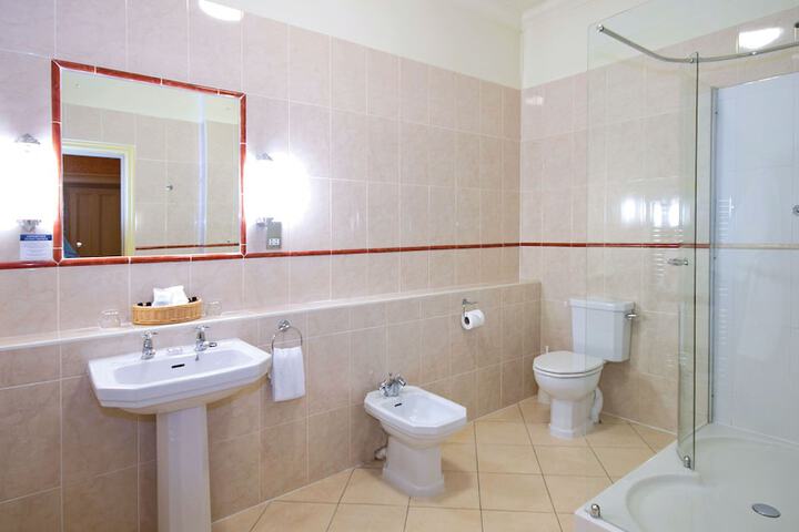 Room 70 of 110