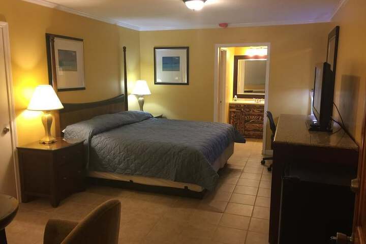 Room 6 of 14