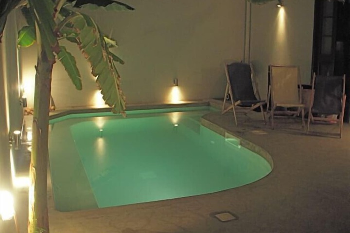 Hotel with Pool