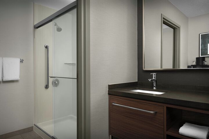 Room 15 of 35