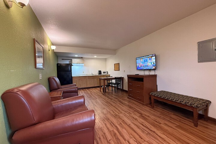 Room 13 of 15
