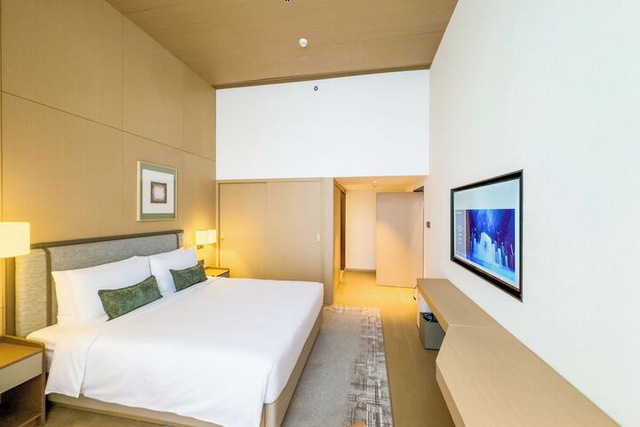 Room 27 of 56
