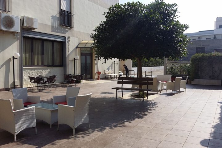 Hotel Exterior 54 of 63