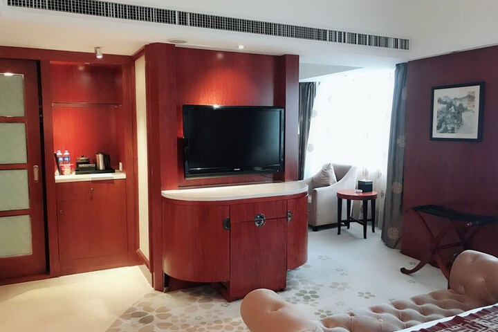Room 9 of 78
