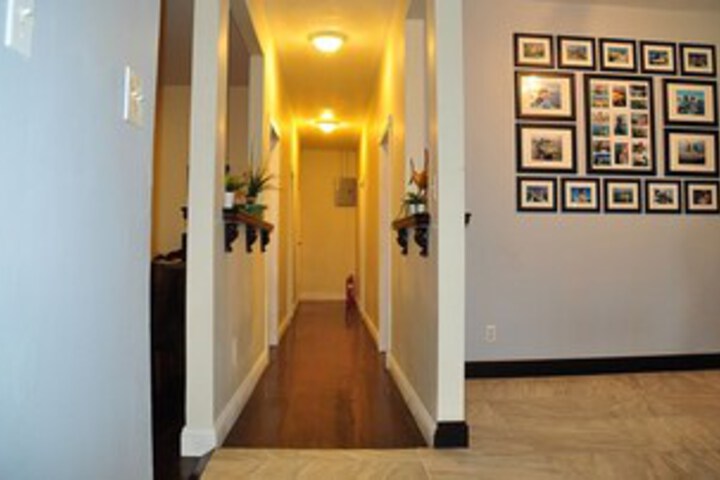 Ballroom/Hall 4 of 14