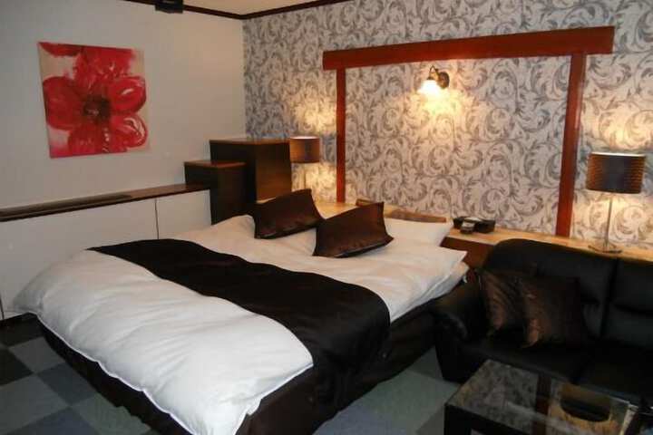 Room 15 of 15