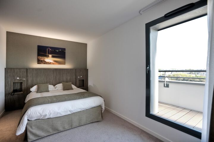 Room 16 of 75