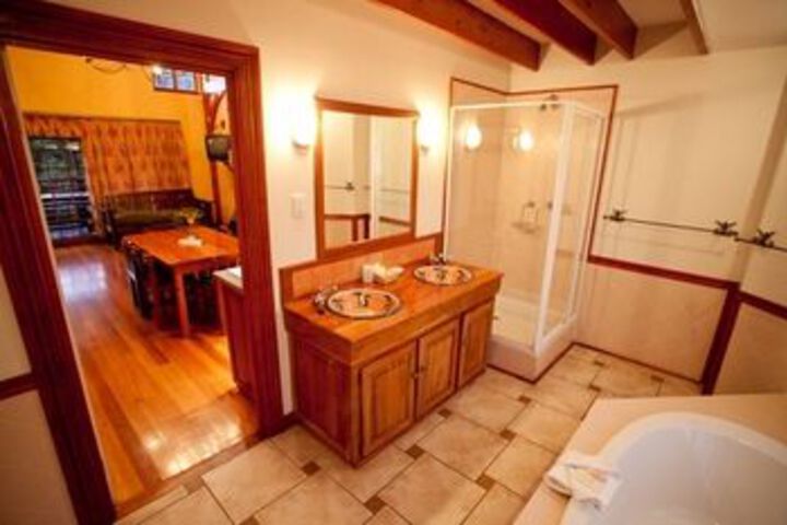 Room 4 of 39