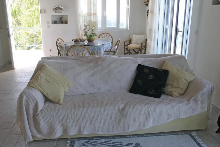 Amazing Home in Kitries Kalamata With Wifi and 2 Bedrooms