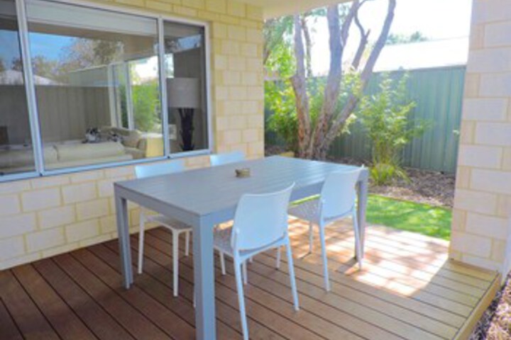 Terrace/Patio 25 of 26