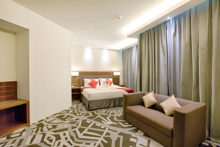 Room 9 of 39