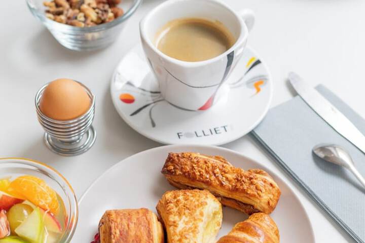 Breakfast/Coffee Service 49 of 72