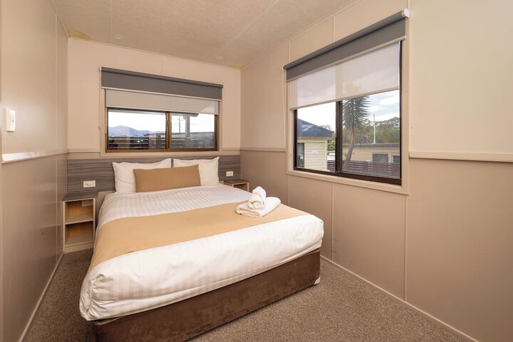 Room 30 of 169