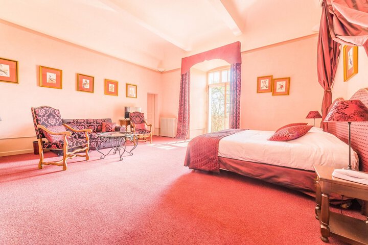 Room 7 of 13