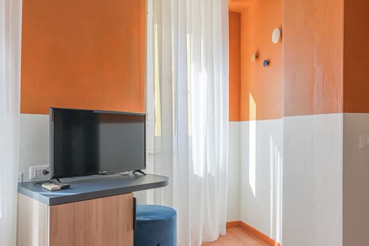 Room 86 of 241