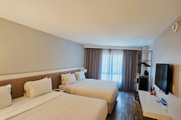 Room 56 of 141