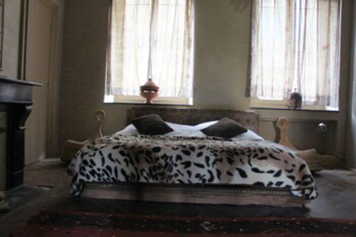 Room 42 of 54
