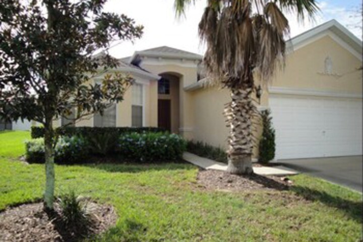 4BR Calabay Parc Pool Home 615 by OVRH