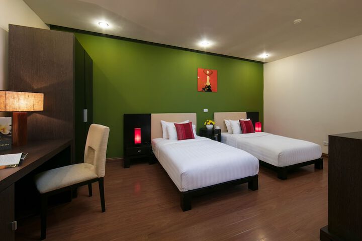 Room 22 of 77
