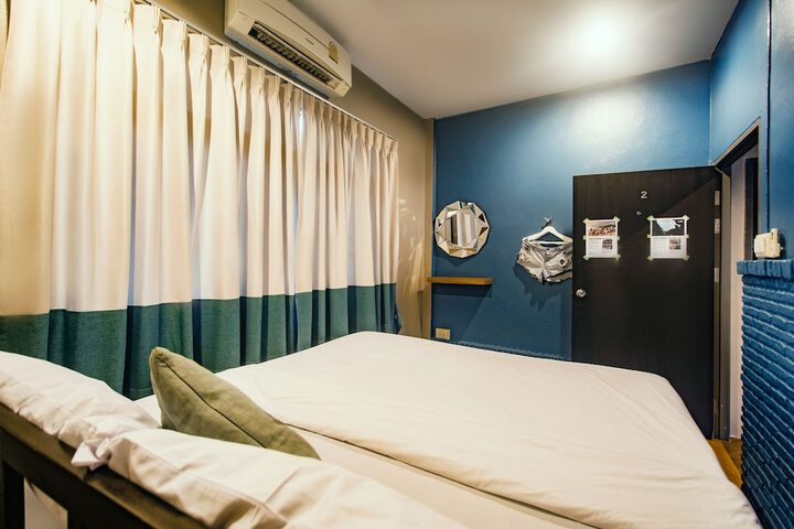 Room 16 of 49