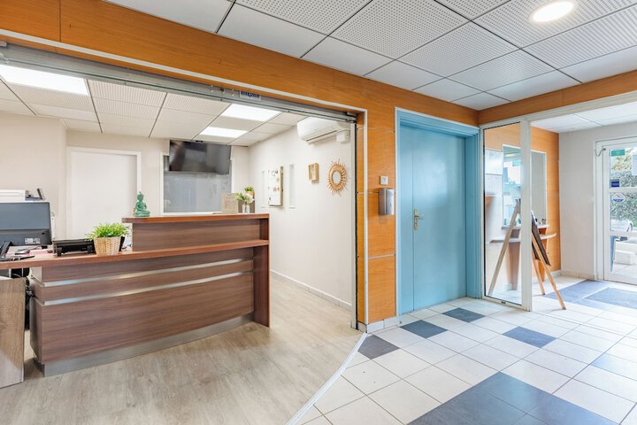Guest Lobby
