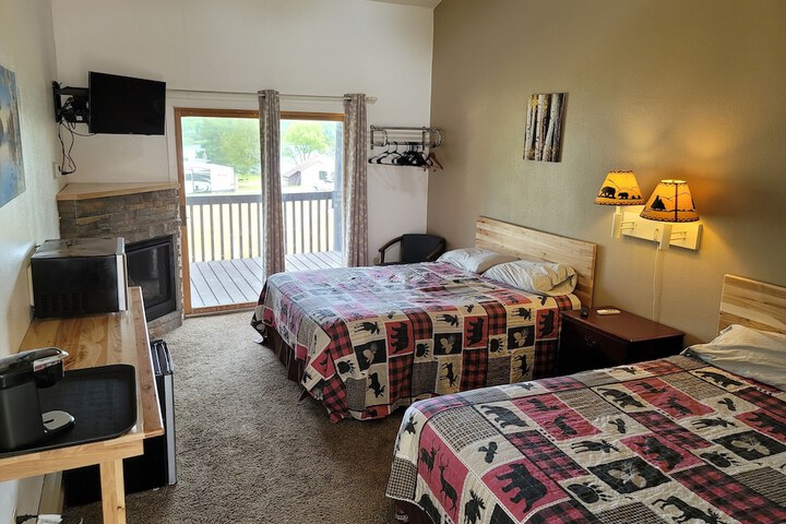 Room 2 of 46