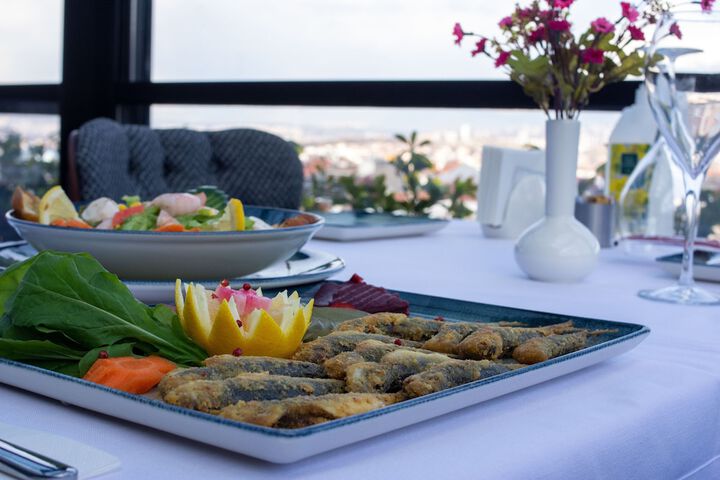 Dining 94 of 106