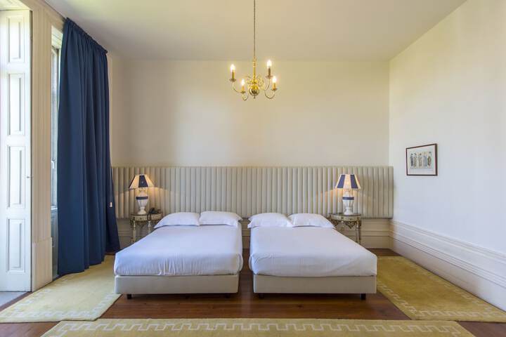 Room 3 of 46