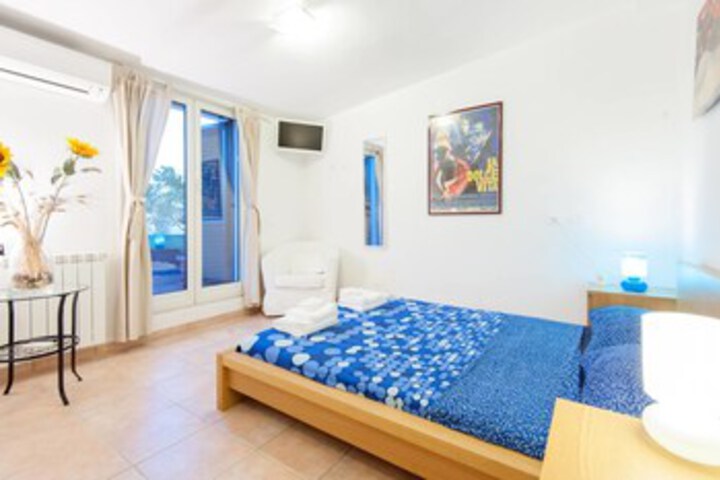 Room 45 of 59