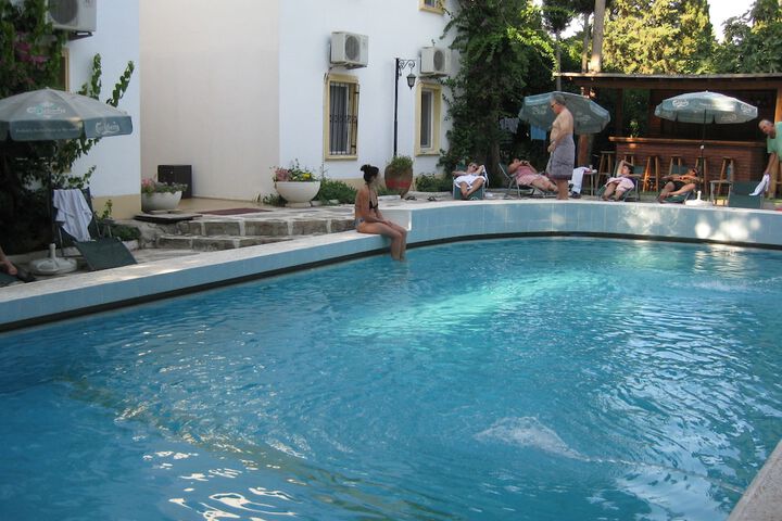 Pool 7 of 21