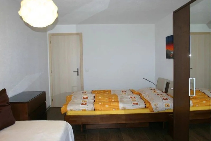 Room 3 of 6