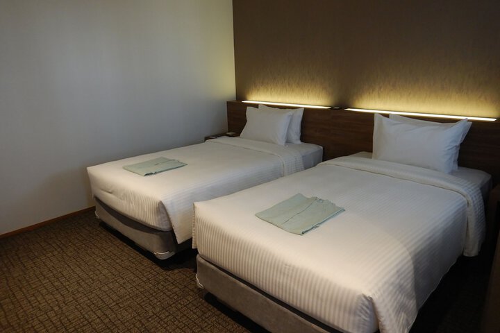 Room 15 of 89