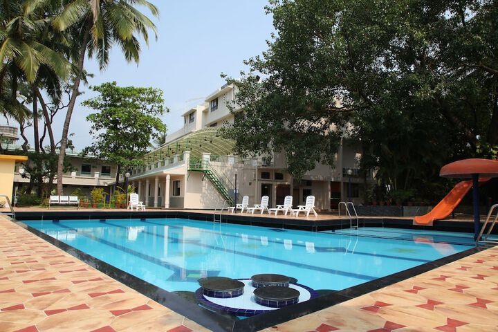 Pool 20 of 42
