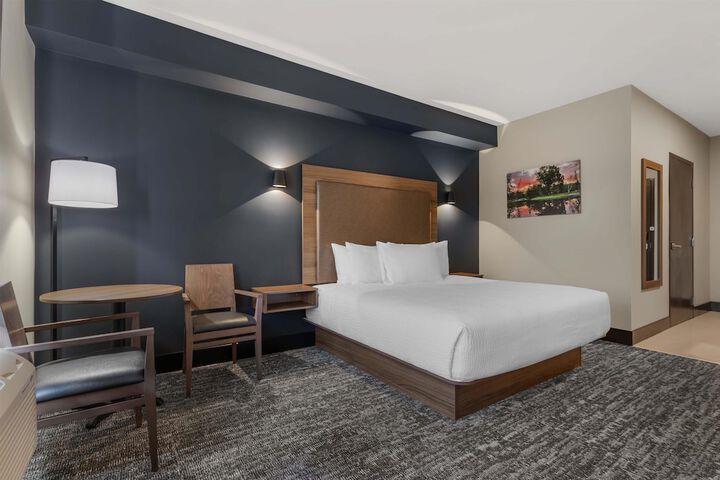 Room 28 of 70