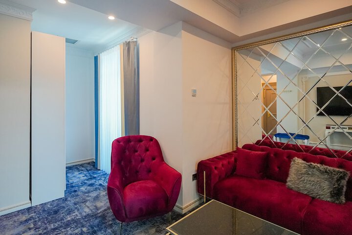 Room 22 of 64