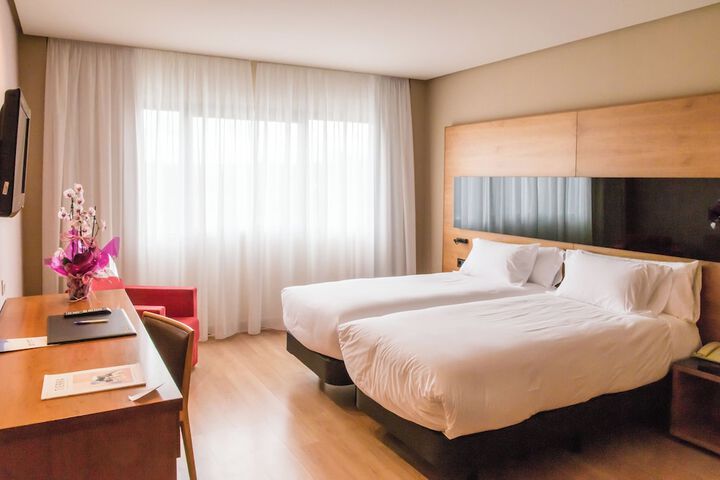 Room 21 of 40