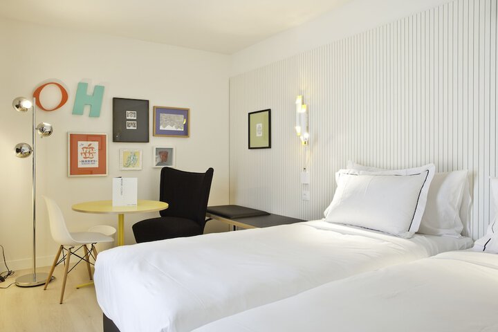 Room 11 of 46