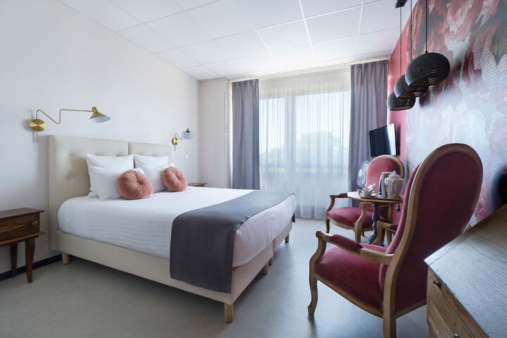 Room 10 of 41